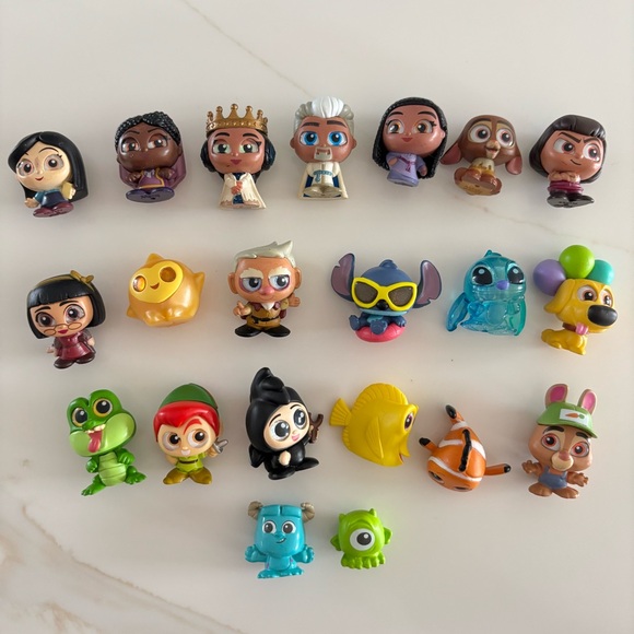 Disney Other - Disney Doorables & Squish’alots